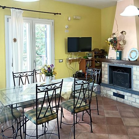Villa Melany Casa Vacanza Piedimonte Etneo Luaran gambar