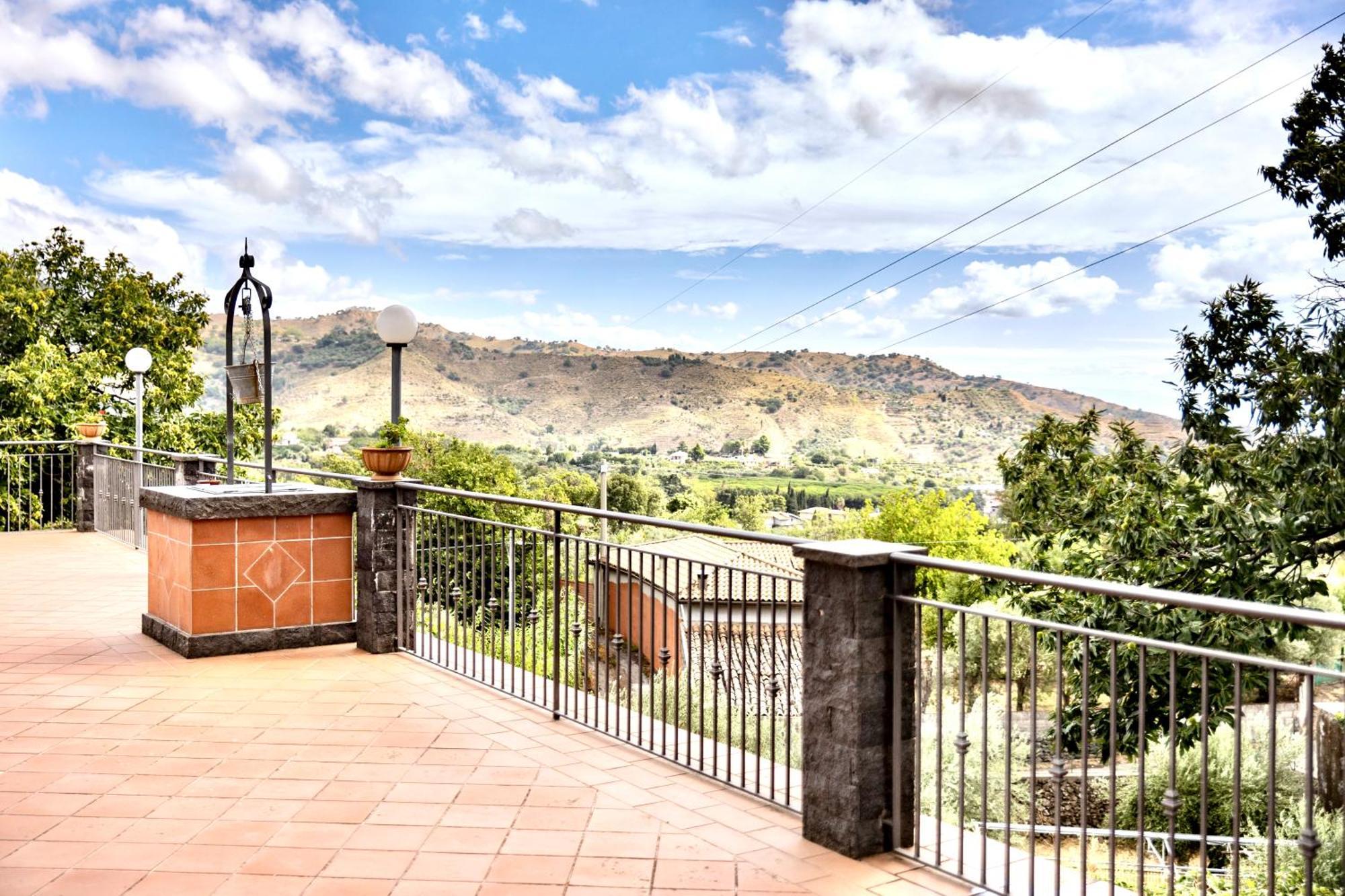 Villa Melany Casa Vacanza Piedimonte Etneo Luaran gambar