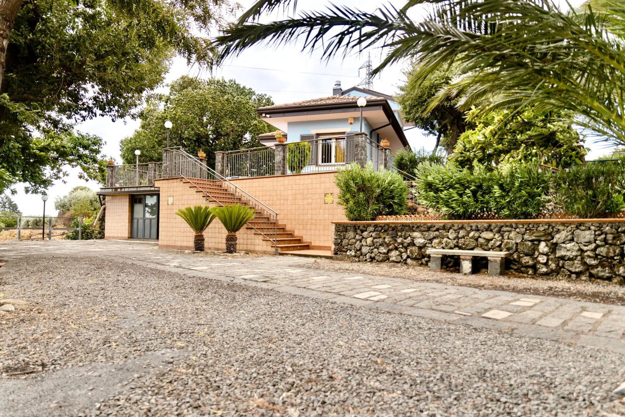 Villa Melany Casa Vacanza Piedimonte Etneo Luaran gambar